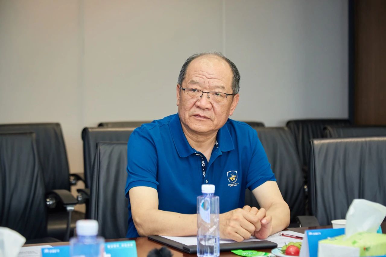 校企携手，共筑未来——中国矿业大学、辽宁工程技术大学等院校专家齐聚宇通，共解新能源矿卡减碳密码！