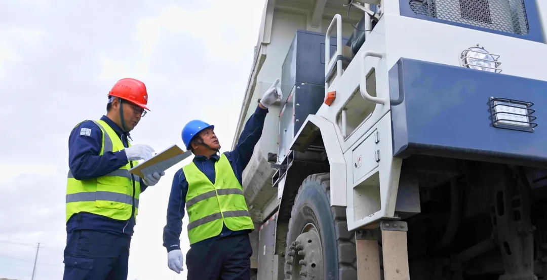 直服零距离|选择宇通矿卡宇⁺直服，解锁新年无忧运营!