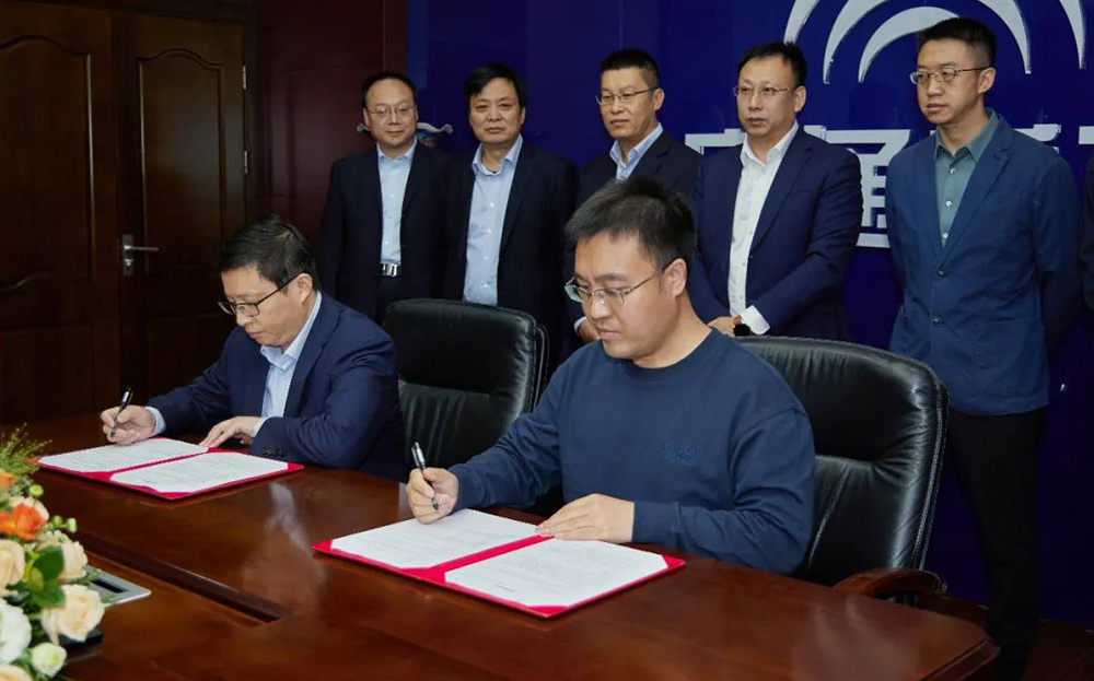 创行业新生态 | 宇通矿用装备与北京易控智驾开启战略合作